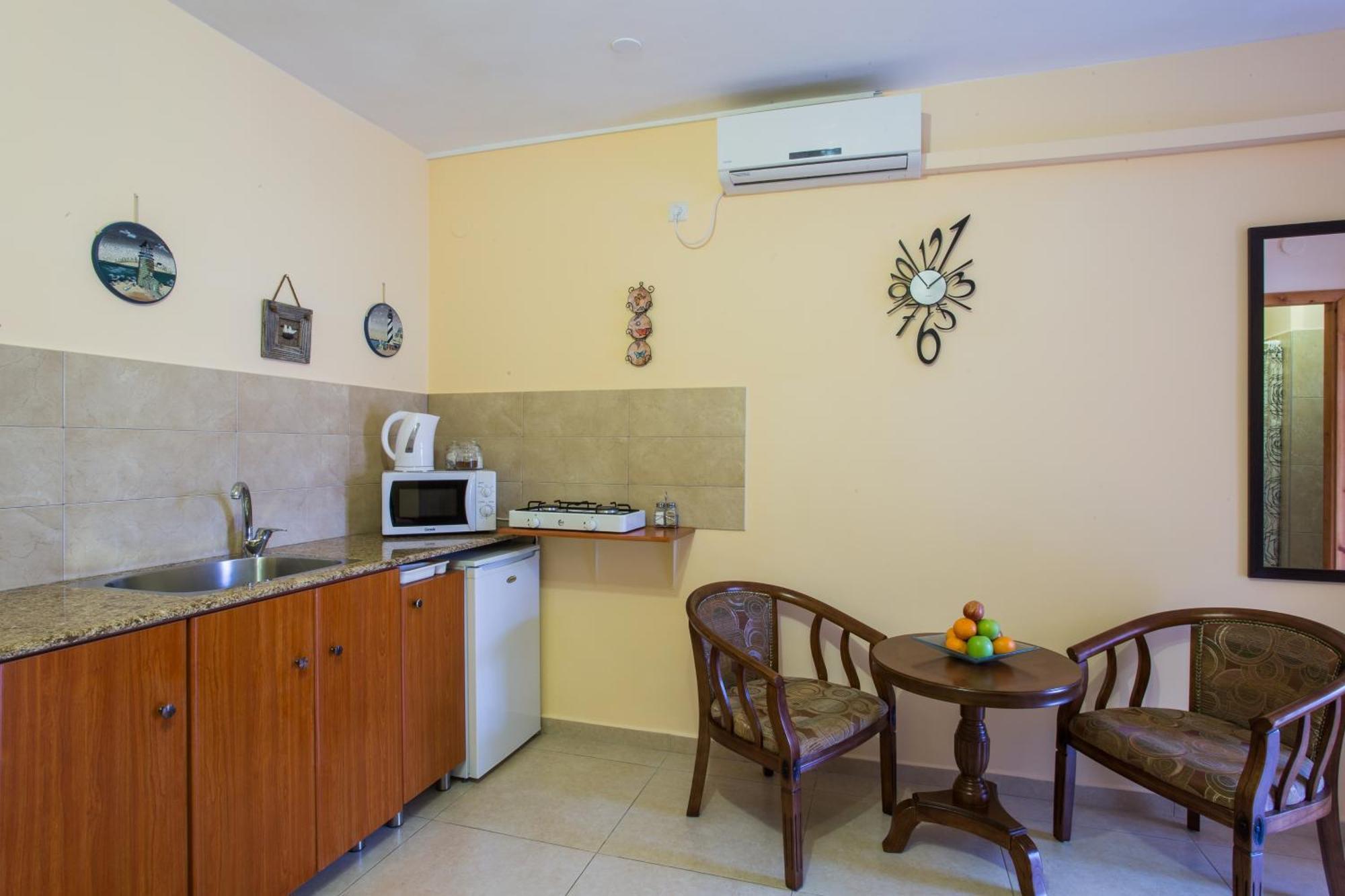 Dead Sea Sun Guest House Arad Exterior photo