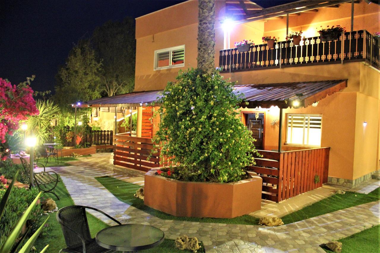 Dead Sea Sun Guest House Arad Exterior photo